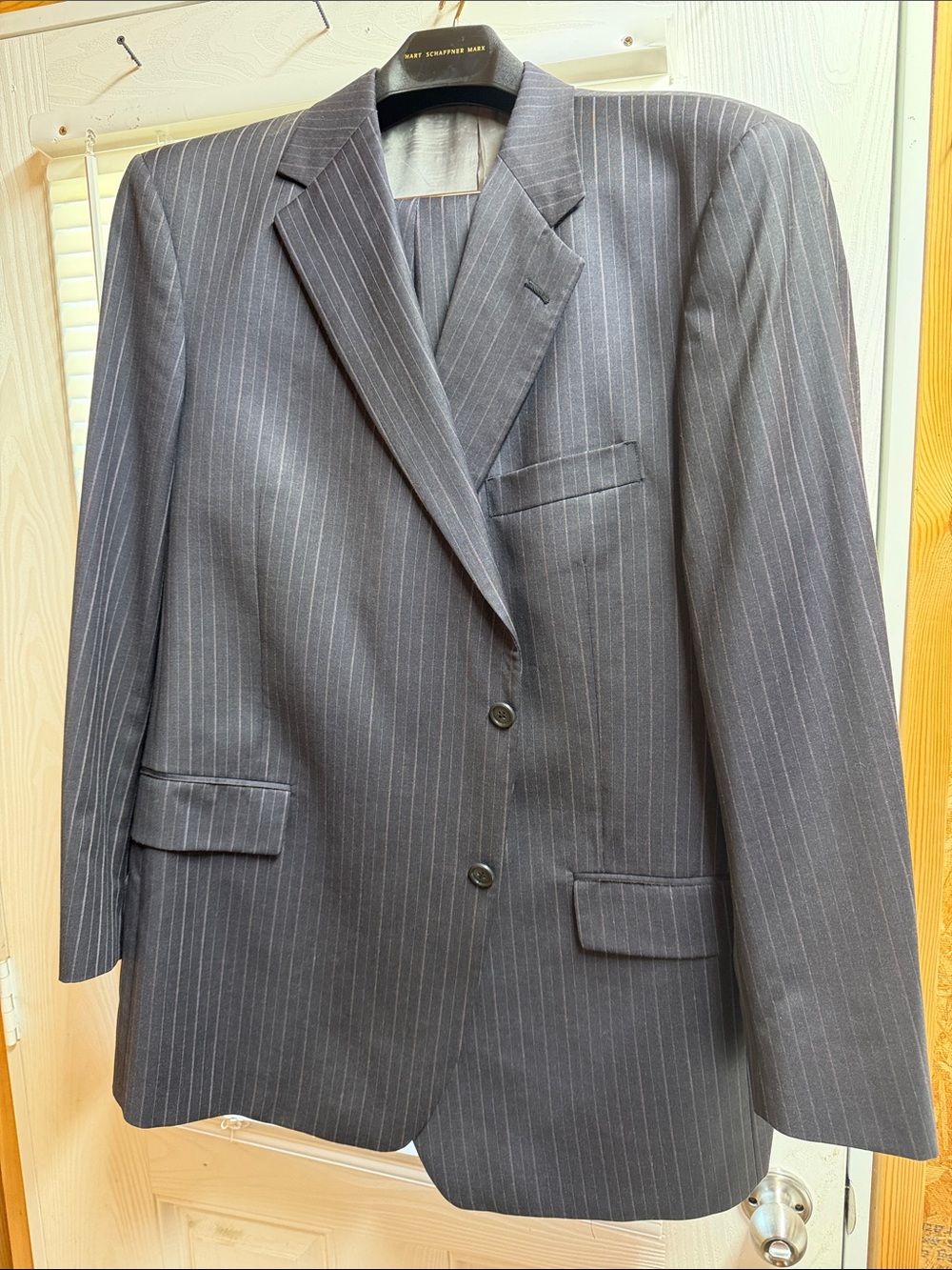 Hart Schaffner Marx Black& stripped Gray/purple suit(size 46x46x37) - Picture 13 of 14